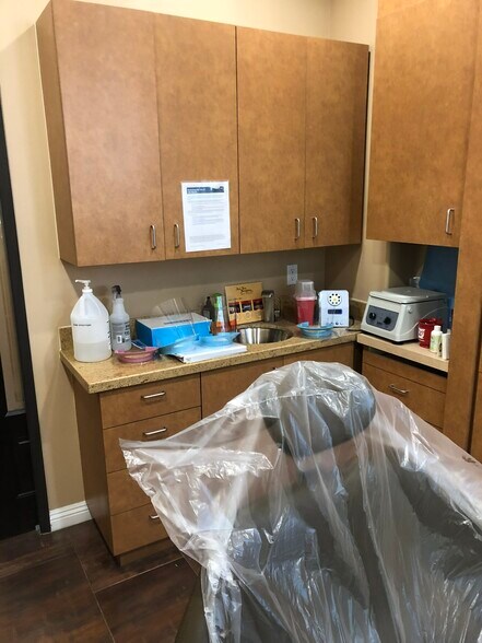 More Photos Of 19665 Valley Blvd, Walnut Medical For Sale