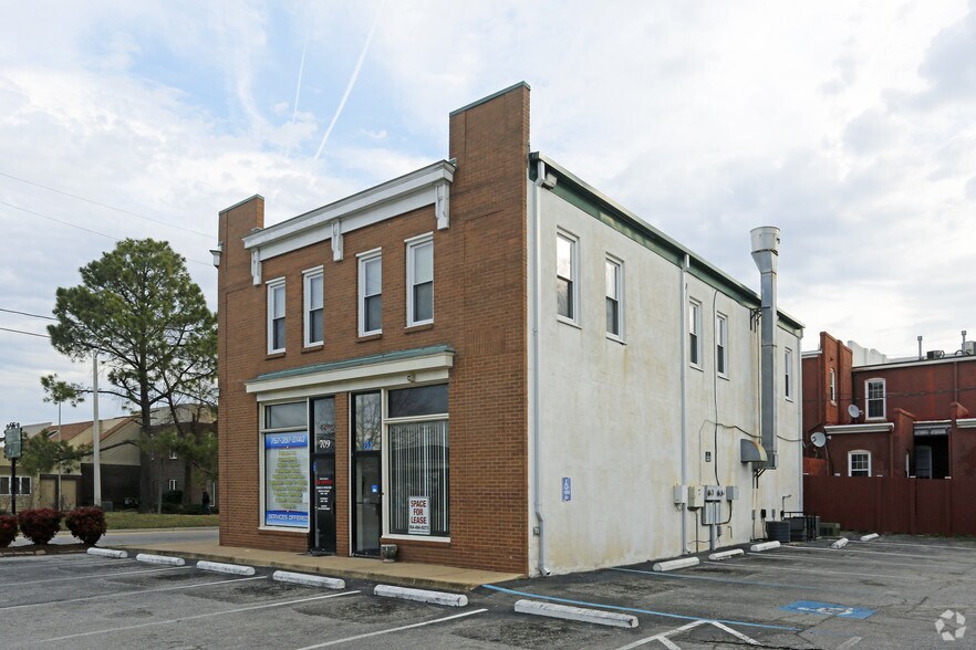 More Photos Of 705-711 London St, Portsmouth Office For Sale