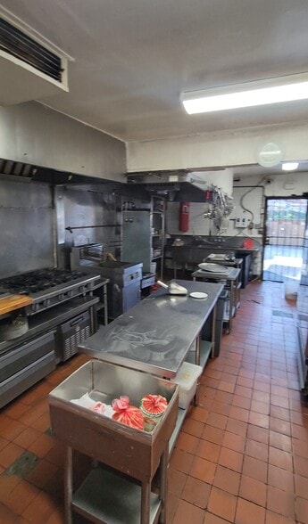 More Photos Of 13226 Rosecrans Ave, Norwalk Restaurant For Sale