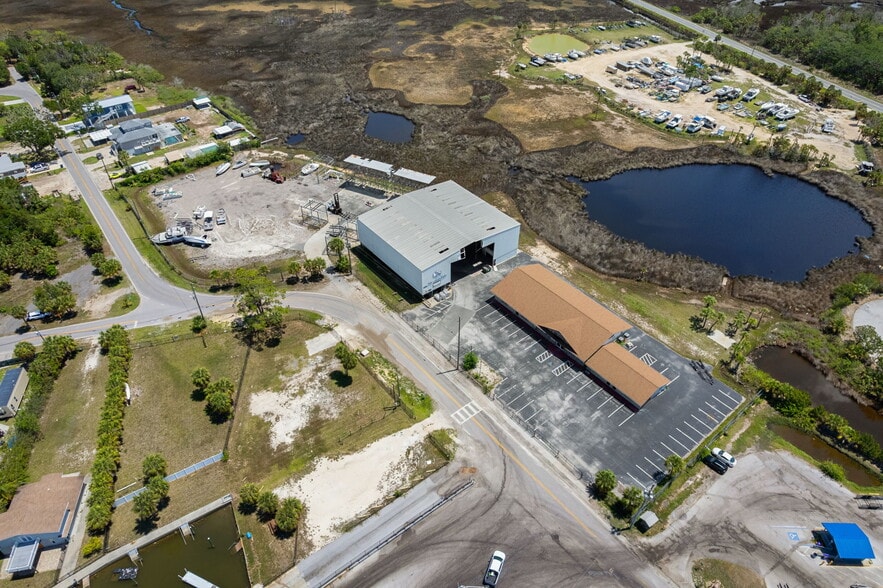 More Photos Of 5000 Calienta St, Hernando Beach Marina For Sale