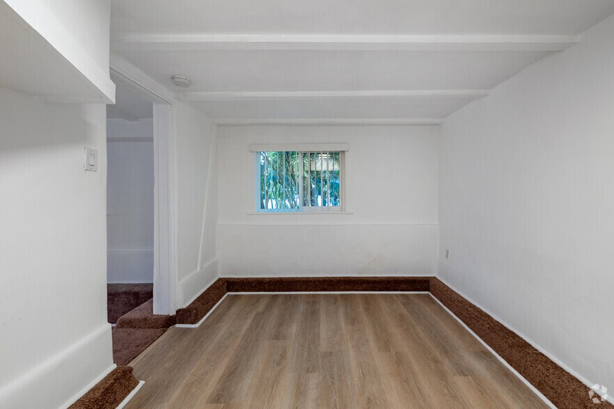 More Photos Of 1260 N Hayworth Ave, West Hollywood Apartments For Sale