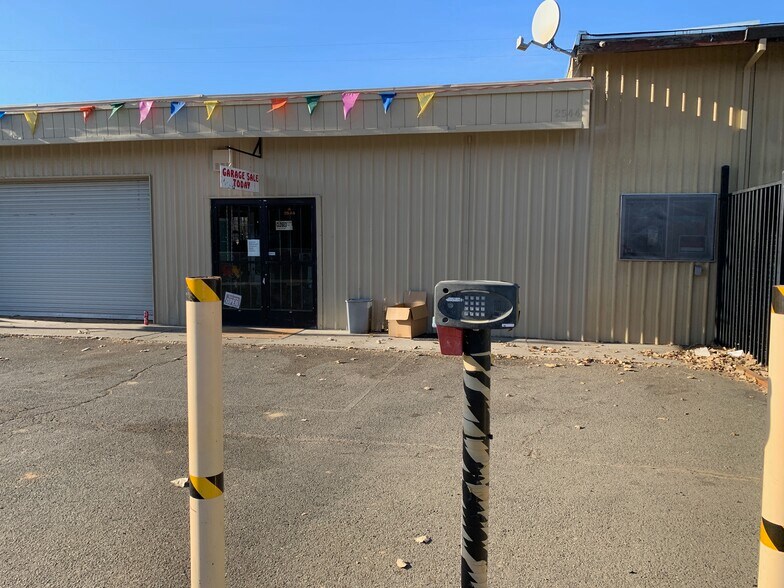 More Photos Of 2544 E State Hwy 20, Nice Self Storage For Sale