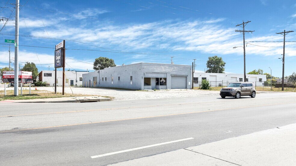 More Photos Of 2140 S High St, Columbus Storefront Retail Office For Lease