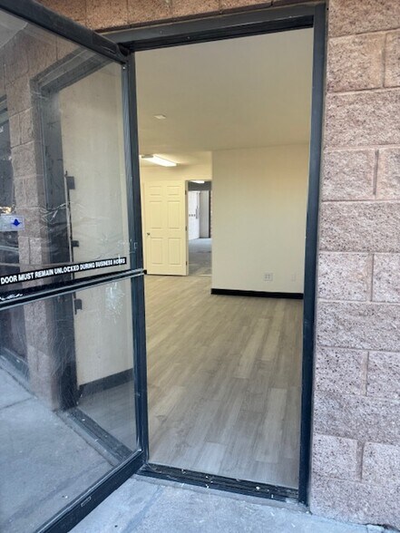 More Photos Of 1590 Foothill Dr, Boulder City Light Distribution For Sale