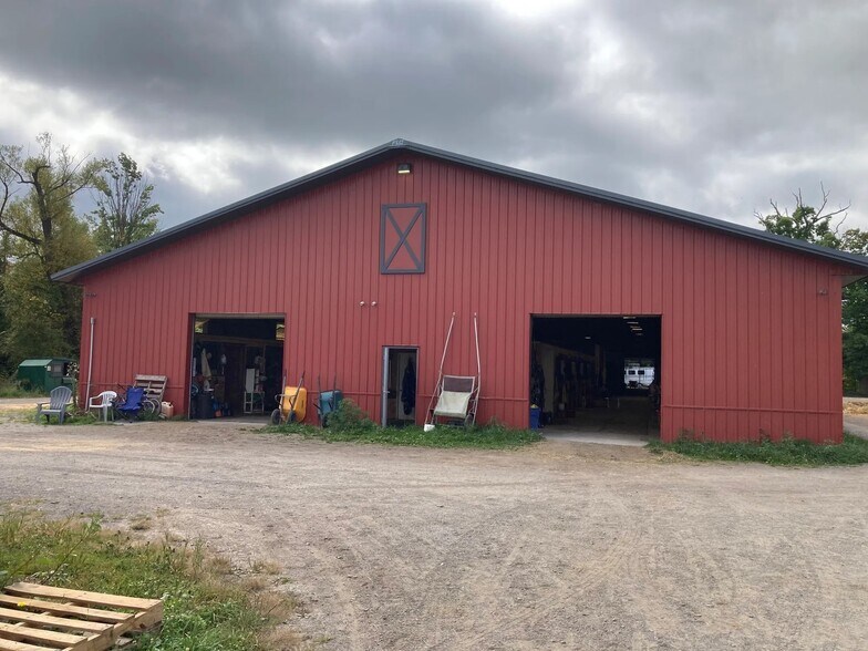 More Photos Of 2442 N Creek Rd, Lake View Horse Stables For Sale