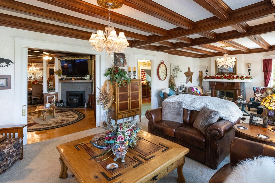 More Photos Of 620 Davis St, Wasco Specialty For Sale