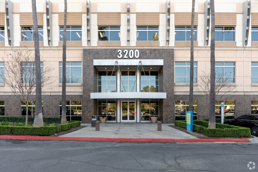 More Photos Of 3200 E Guasti Rd, Ontario Coworking Space