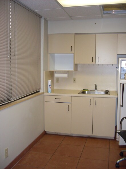 More Photos Of 1300 N Congress Ave, West Palm Beach Office For Sale