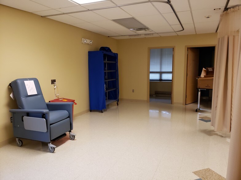 More Photos Of 1450 Parkside Ave, Ewing Medical For Lease
