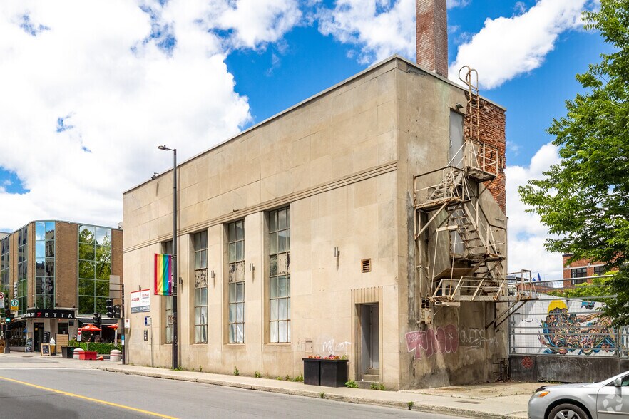 More Photos Of 1100 Rue Sainte-Catherine E, Montréal Freestanding For Sale
