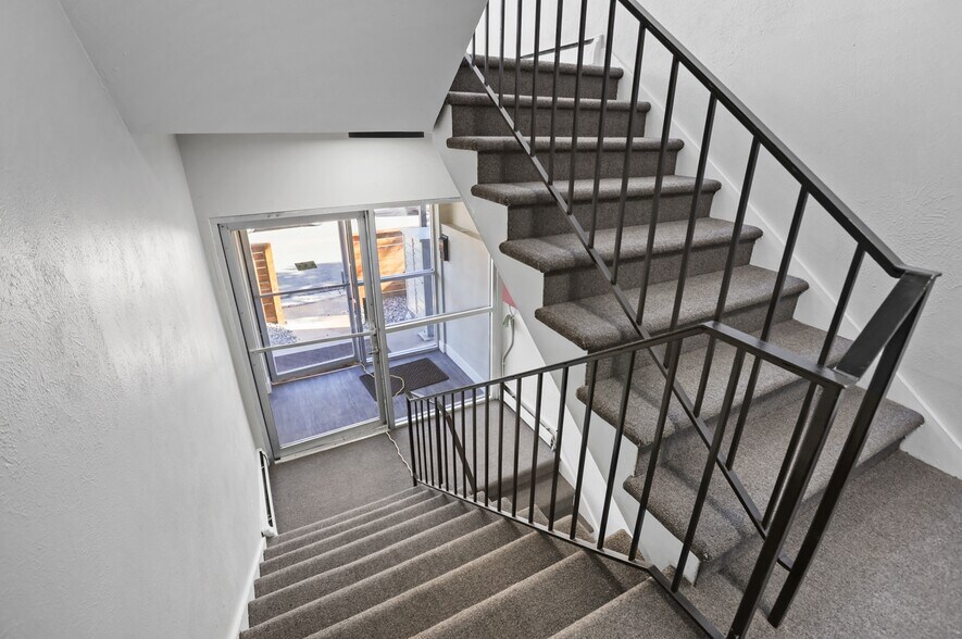 More Photos Of 551 S Fairfax St, Denver Apartments For Sale