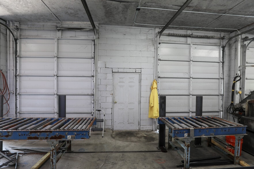 More Photos Of 5 Haynie St, Newnan Warehouse For Lease