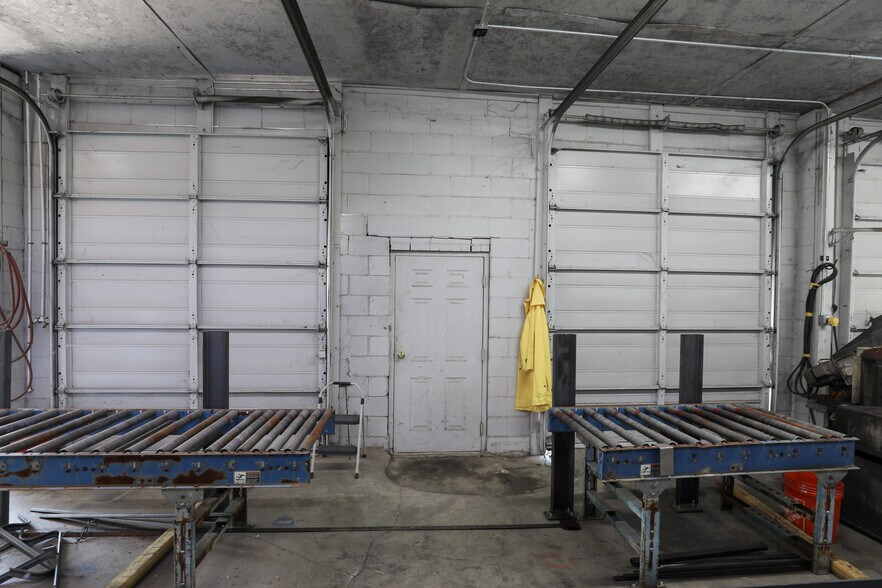 More Photos Of 5 Haynie St, Newnan Warehouse For Lease