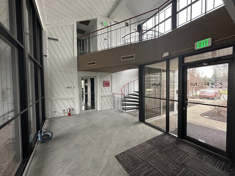 More Photos Of 125-137 Chambeau Rd, Fort Wayne Warehouse For Sale