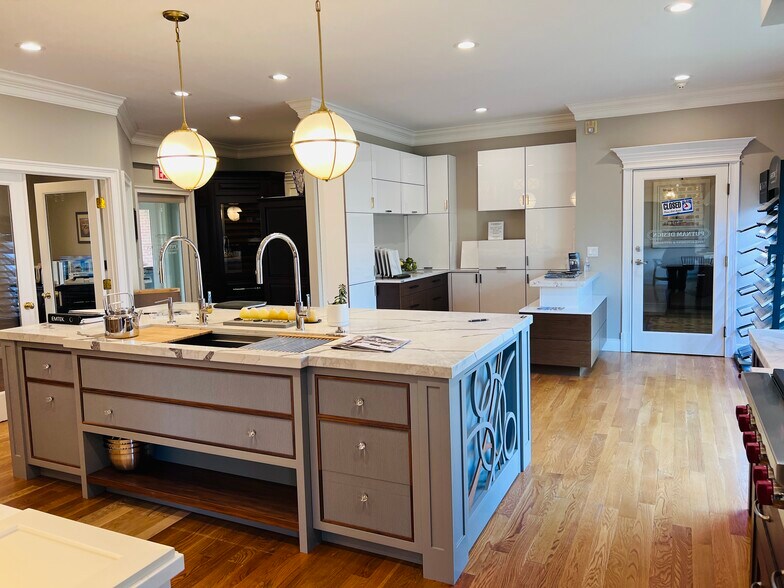 More Photos Of 406 E Putnam Ave, Cos Cob Office For Sale