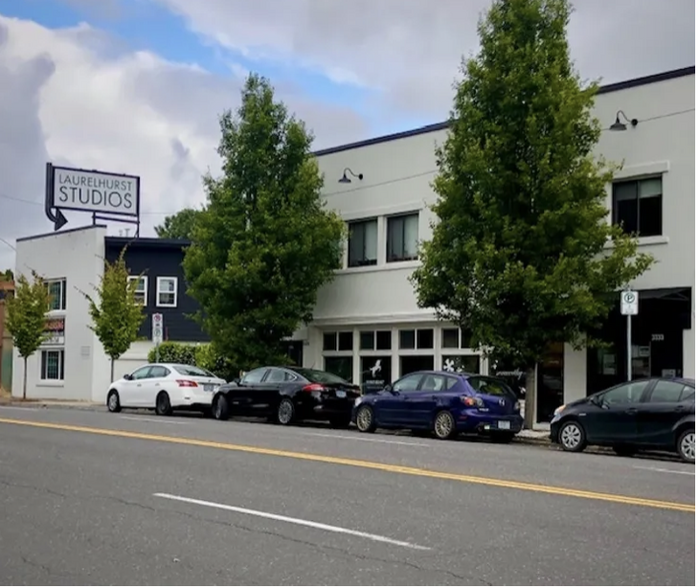 Primary Photo Of 3331 NE Sandy Blvd, Portland Storefront Retail Office For Sale