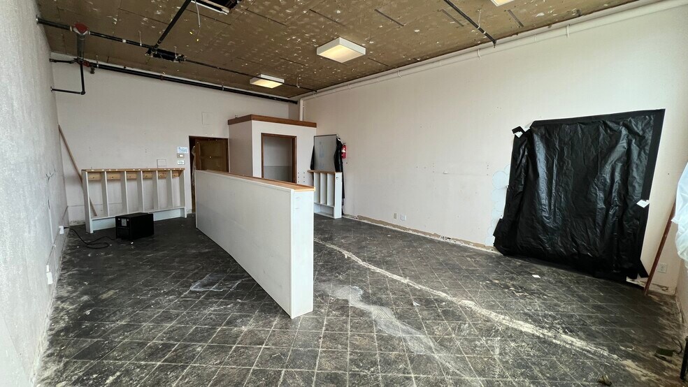 More Photos Of 115 NW State St, Pullman Loft Creative Space For Sale