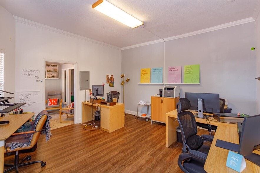 More Photos Of 37 Hill Ave, Orlando Flex For Sale