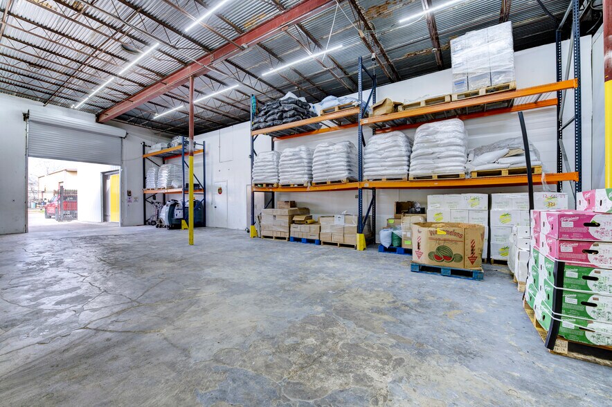 More Photos Of 7414 Domino Ln, Houston Light Distribution For Sale