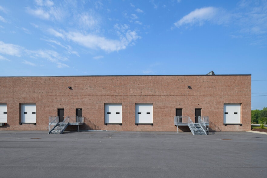 More Photos Of 741 Merritt Capital Dr, Wake Forest Unknown For Lease