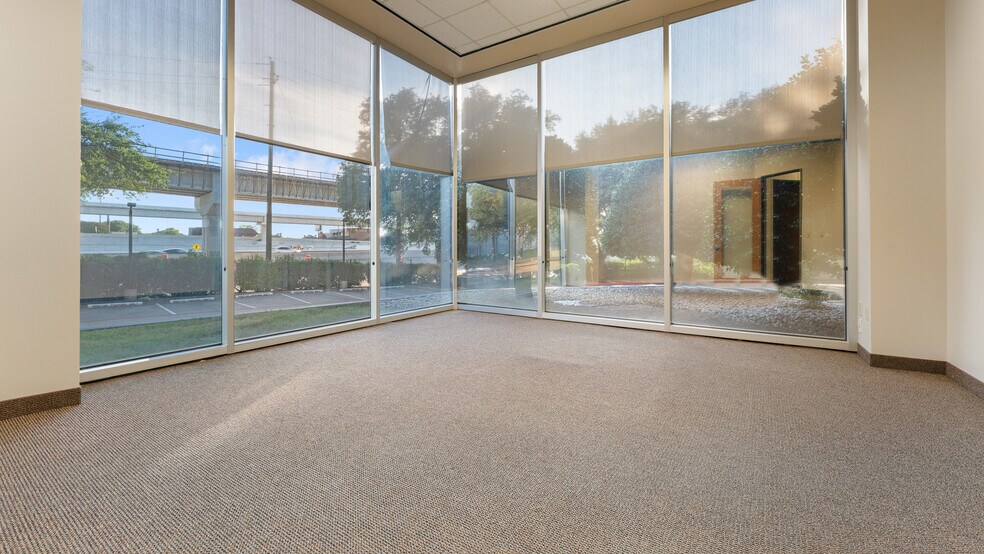 More Photos Of 9101 Lyndon B Johnson Fwy, Dallas Office For Lease