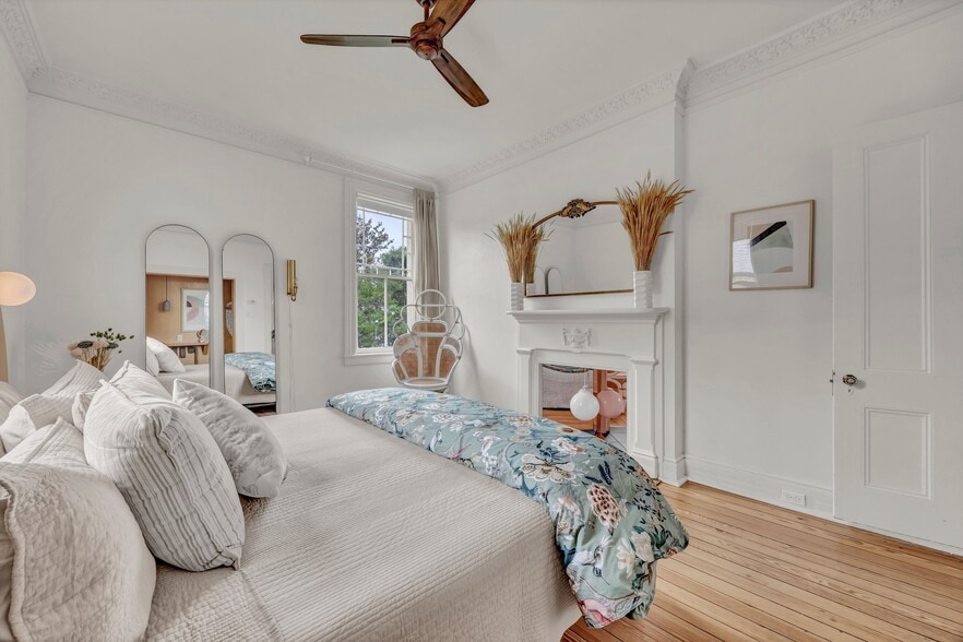 More Photos Of 118 S 4th St, Wilmington Hospitality For Sale
