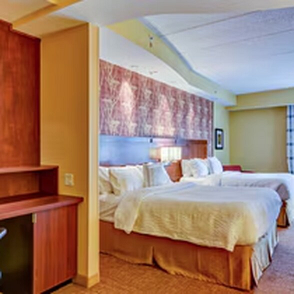 More Photos Of 30 Shaner Dr, Bridgeport Hotel For Sale
