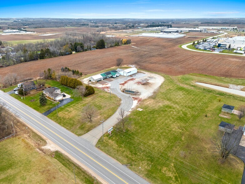 More Photos Of 5814 Calumet Ave, Manitowoc General Retail For Sale