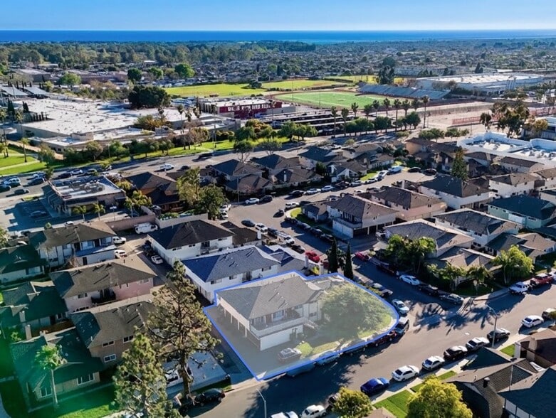 More Photos Of 16932 Lilac Ln, Huntington Beach Apartments For Sale