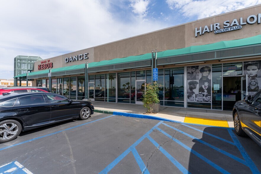 More Photos Of 330 W Rancho Vista Blvd, Palmdale Unknown For Lease