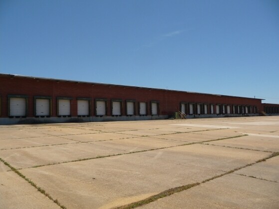 More Photos Of 3406 W Main St, Tupelo Manufacturing For Lease