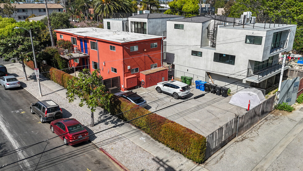 More Photos Of 502 Westminster ave, Venice Apartments For Sale