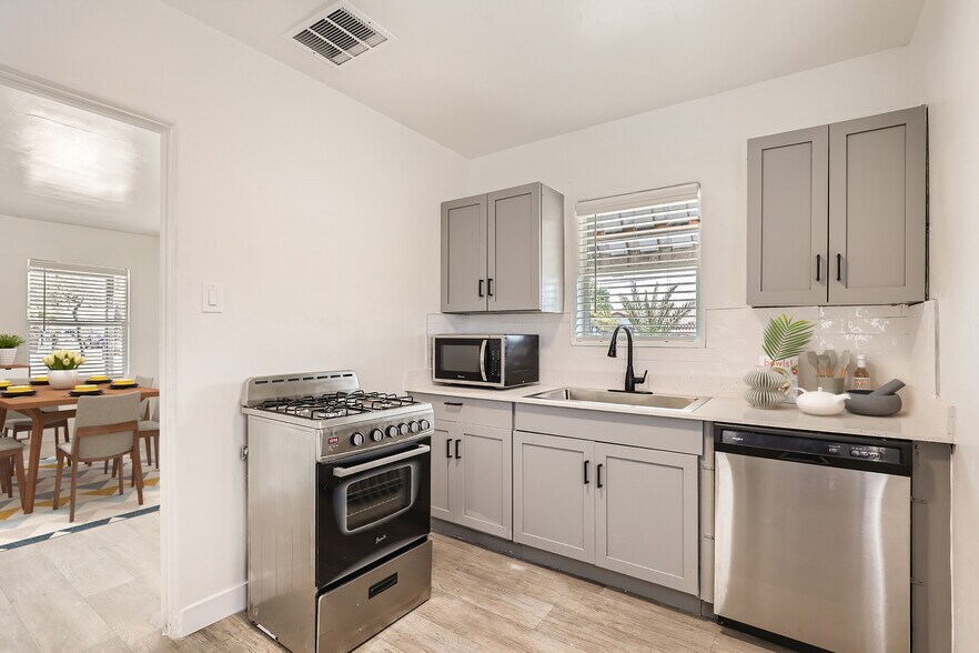 More Photos Of 730-820 E Turney Ave, Phoenix Apartments For Sale