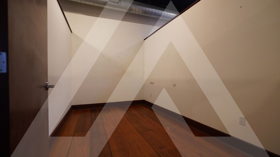 More Photos Of 912 Prairie St, Houston Office For Lease