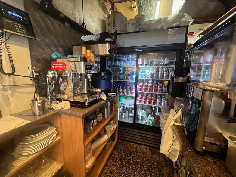 More Photos Of 473-475 Ashford Ave, Ardsley Office For Lease