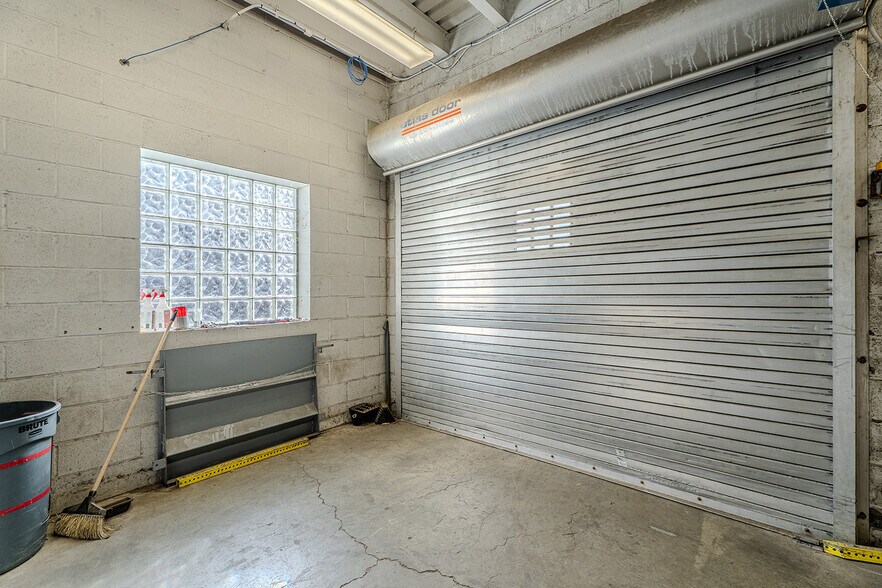 More Photos Of , Buffalo Office For Sale