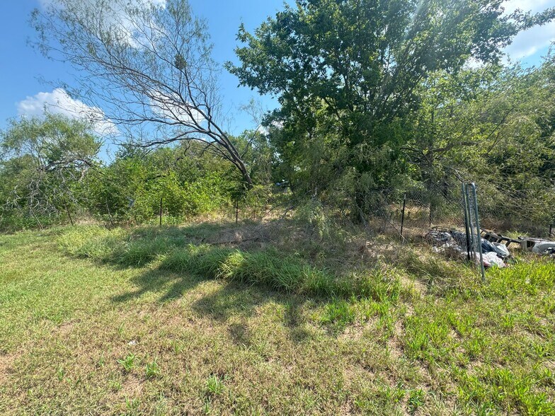 More Photos Of 5928 Fair Rd, Kaufman General Retail For Sale