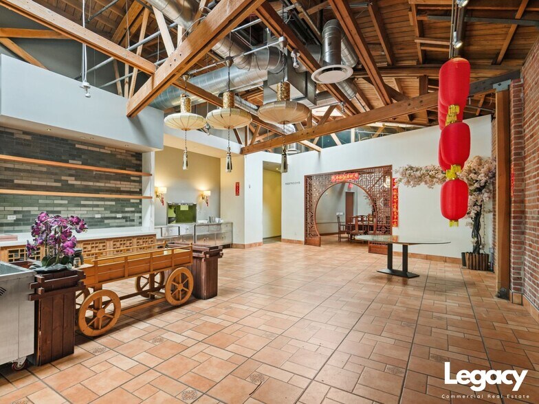 More Photos Of 9540 Washington Blvd, Culver City Restaurant For Sale