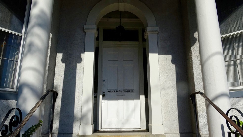 More Photos Of 106 Wellington Pl, Cincinnati Office Residential For Lease