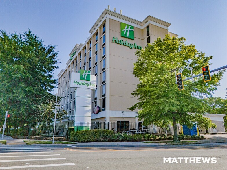 More Photos Of 600 Interstate 30, Little Rock Hotel For Sale