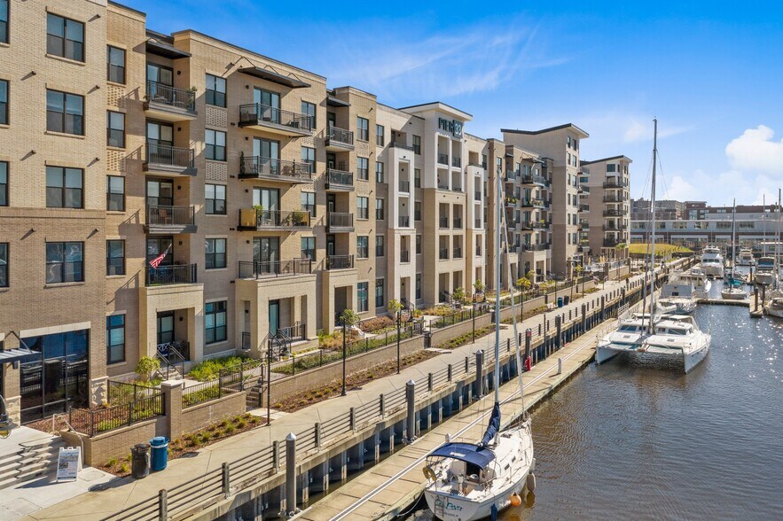 More Photos Of 901 Nutt St, Wilmington Multifamily For Sale