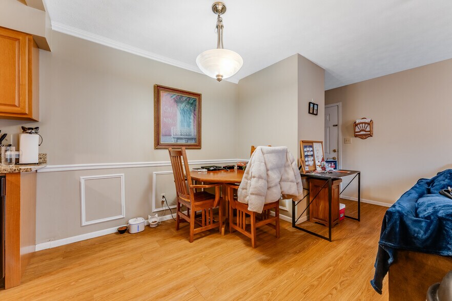 More Photos Of 940 Stewart St, Morgantown Apartments For Sale