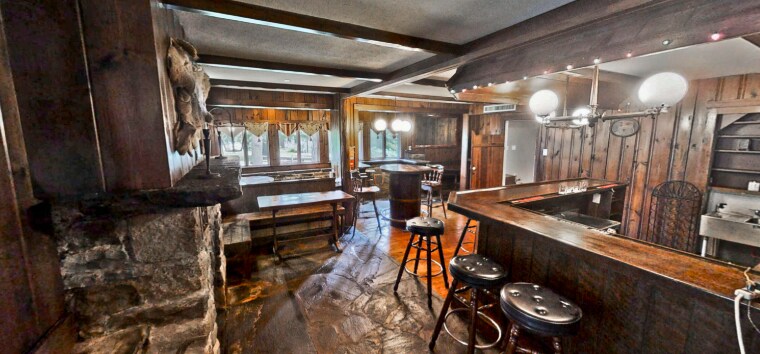 More Photos Of 2735 PA-390, Canadensis Hospitality For Sale