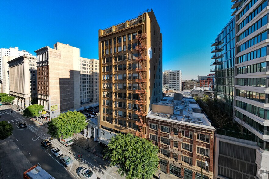 More Photos Of 724 S Spring St, Los Angeles Loft Creative Space For Lease