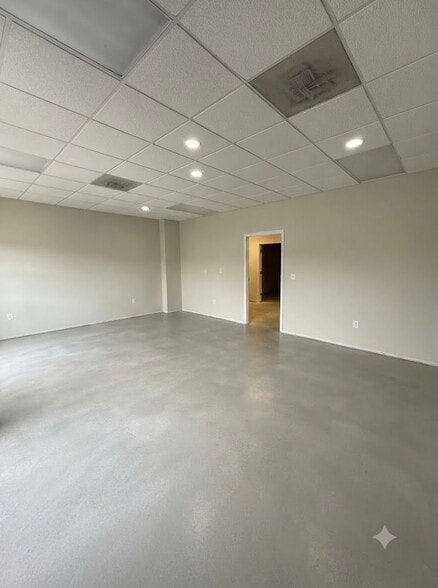 More Photos Of 6851 Bird Rd, Miami Freestanding For Lease