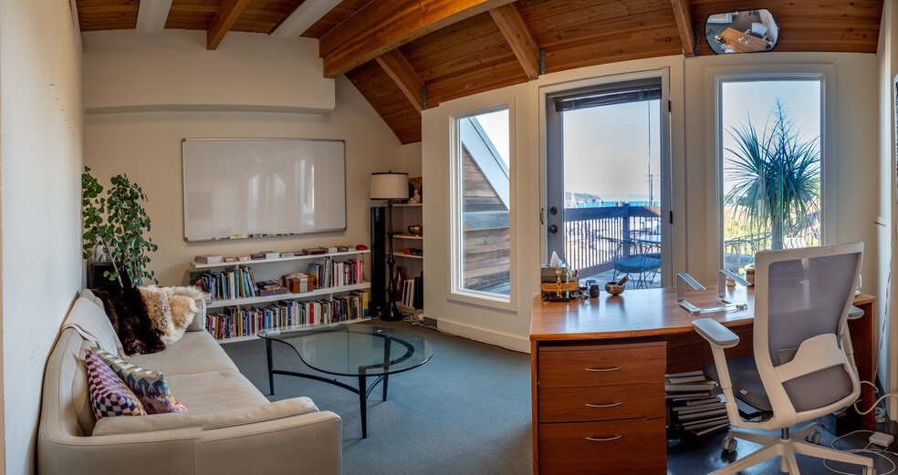 More Photos Of 900 Bridgeway, Sausalito Medical For Sale