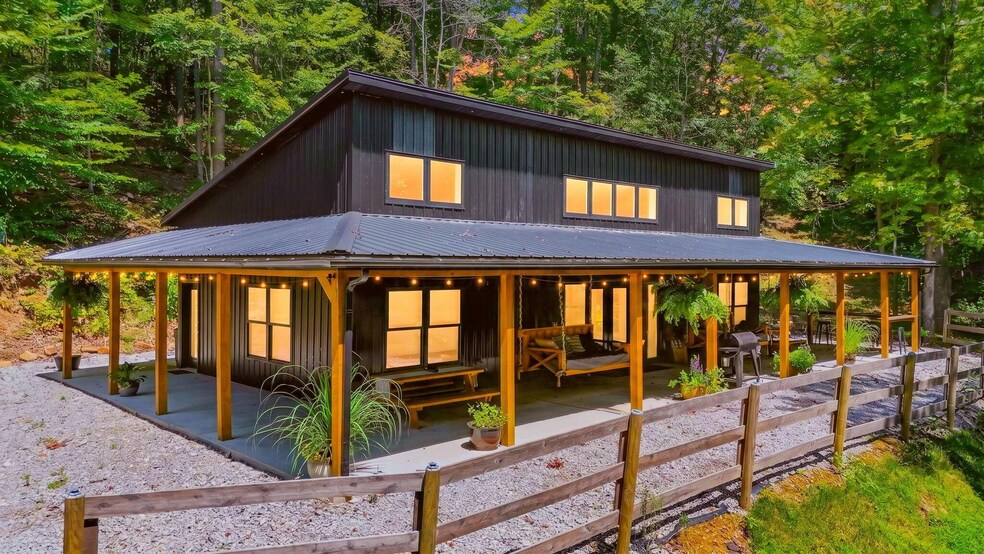 More Photos Of 21360 State Route 327, Laurelville Specialty For Sale