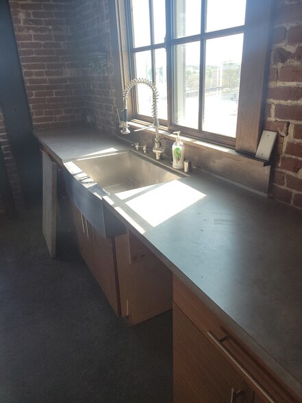 More Photos Of 128 W Santa Fe Ave, Placentia Loft Creative Space For Lease
