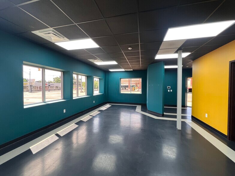 More Photos Of 125 E Kalamazoo St, Lansing Office For Lease