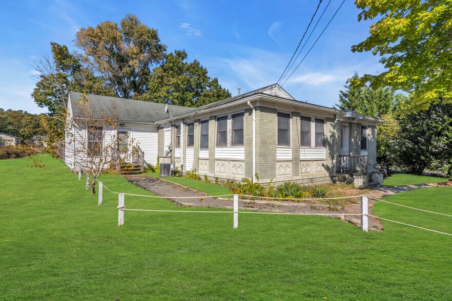 More Photos Of 387 Route 9, Eagleswood Township Storefront For Sale